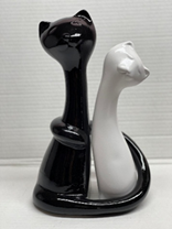 Статуэтка " Пара котов", глазурь черно-белые, упаковка пленка