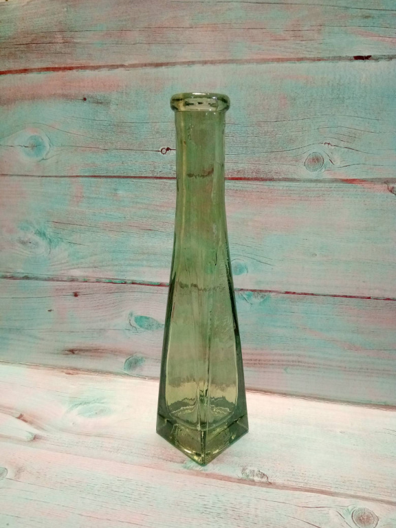 Мадрид-оливковый прозрачный "Стрелки" ваза пирамидка малая прозрачная