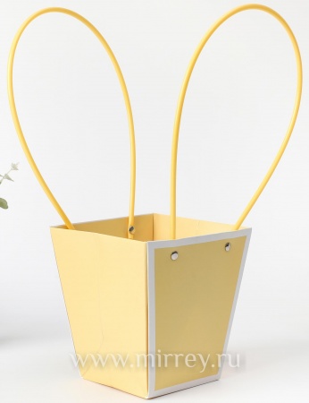 Пакет подарочный "Мастхэв" малый, 13,5х9,5х15 см, 10 шт./упак., желтый с белыми линиями