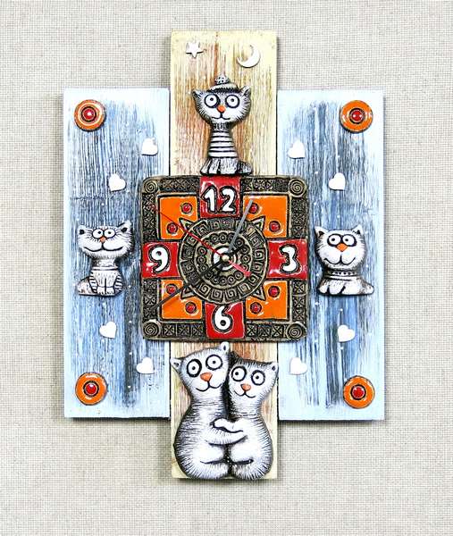 Часы крест. с котами