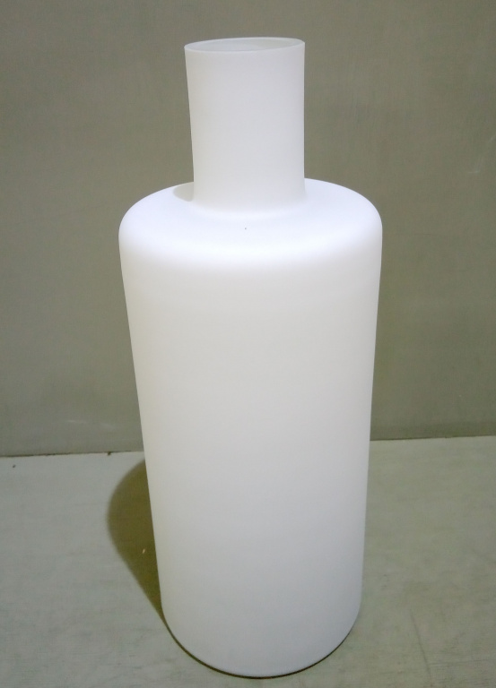 Лаура-белый матовый Бутылочная ваза средняя